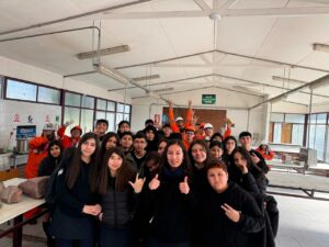 Estudiantes de distintos colegios de la provincia visitaron la Feria Científica del Liceo Mixto Bicentenario