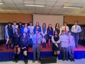 Estudiantes del Liceo Mixto Bicentenario incrementan sus conocimientos con la competencia de deletreo en inglés Spelling Bee