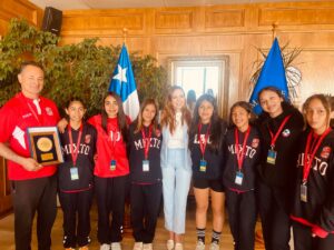 Estudiantes del Liceo Mixto fueron reconocidas en el Congreso tras integrar Selección Chilena de Balonmano